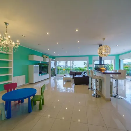 Homeholidaysrentals Celimar-costa Barcelona *