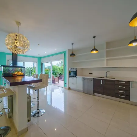 Homeholidaysrentals Celimar-costa Barcelona Villa